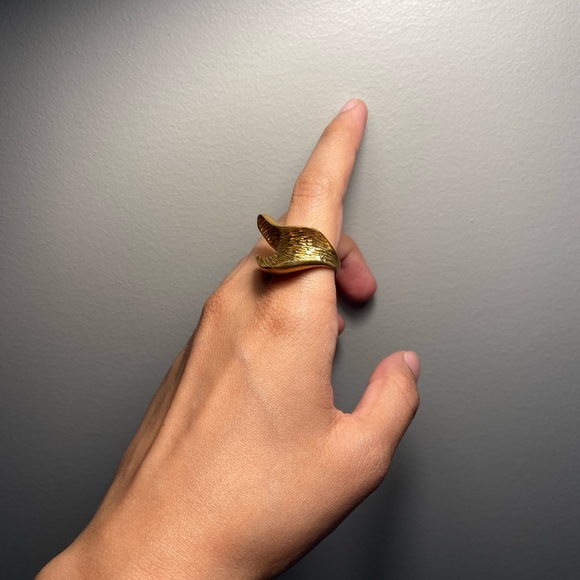 Brass silver plated wave statement ring (brand new) - Picture 2 of 6